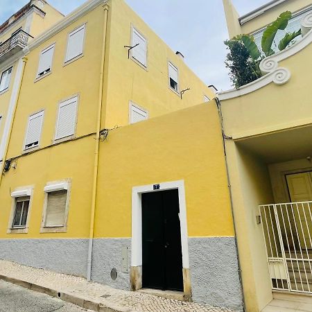 Casa das Férias Lisbona Esterno foto